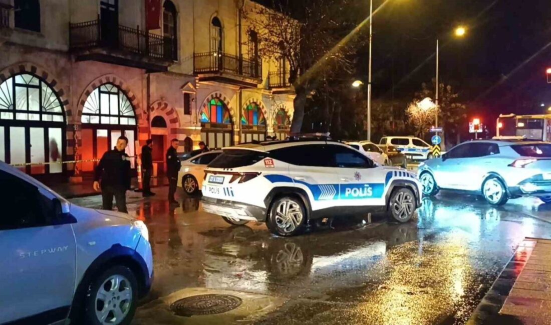 Gaziantep’te, seyir halindeki bir araçtan ateş açılarak lüks eğlence mekanı