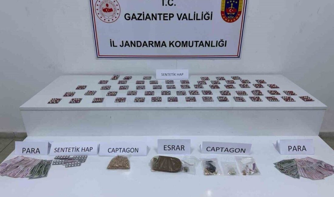 Gaziantep’te gerçekleştirilen operasyonlarda uyuşturucu satıcılarının peşine düşen kolluk kuvvetleri, 11