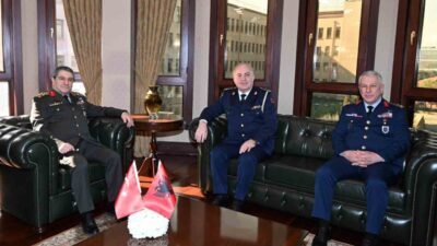 Orgeneral Selçuk Bayraktaroğlu, Arnavutluk Hava Kuvvetleri Komutanı Tümgeneral Ferdinant Dimo’yu