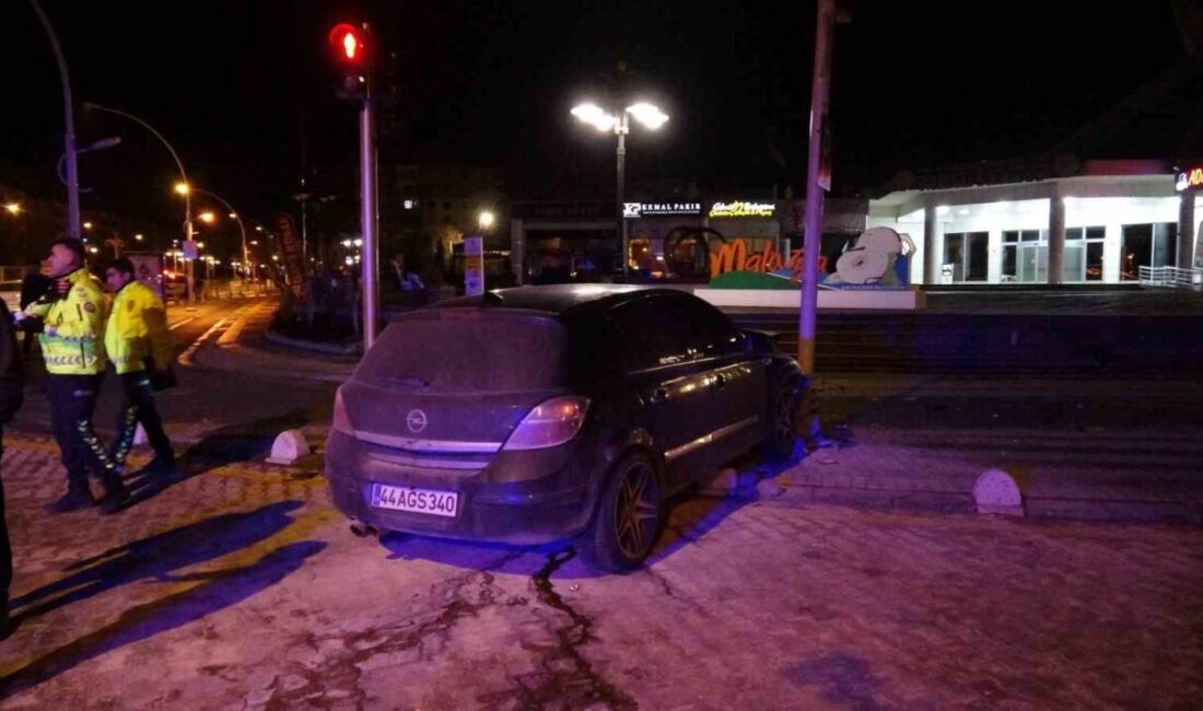 Malatya’da meydana gelen trafik kazasında, bir hafif ticari araç ile