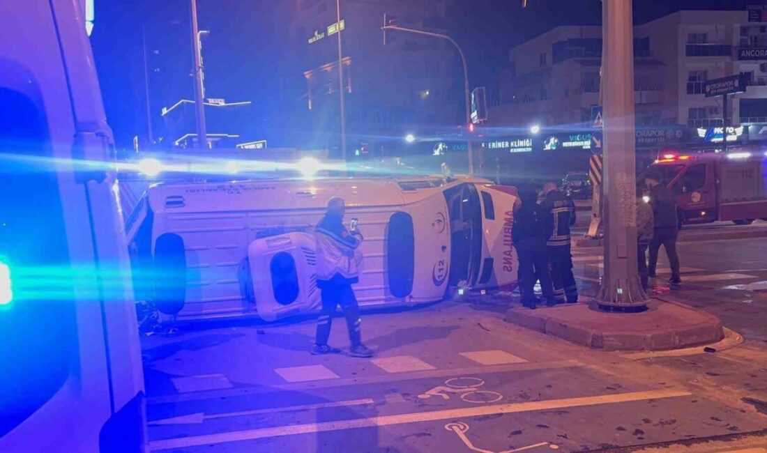 Mersin’de, entübe hastayı taşıyan bir ambulansın otomobil ile çarpışması sonucu