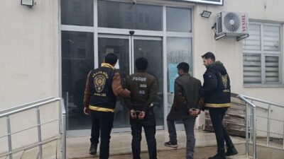Besni ilçesinde, inşaatı durdurulan bir evden yaklaşık 175 bin lira