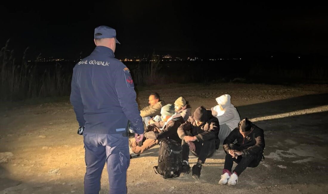 İzmir’in Aliağa ilçesinde Sahil Güvenlik ekipleri tarafından belirlenen 30 düzensiz