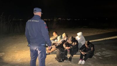 İzmir’in Aliağa ilçesinde Sahil Güvenlik ekipleri tarafından belirlenen 30 düzensiz