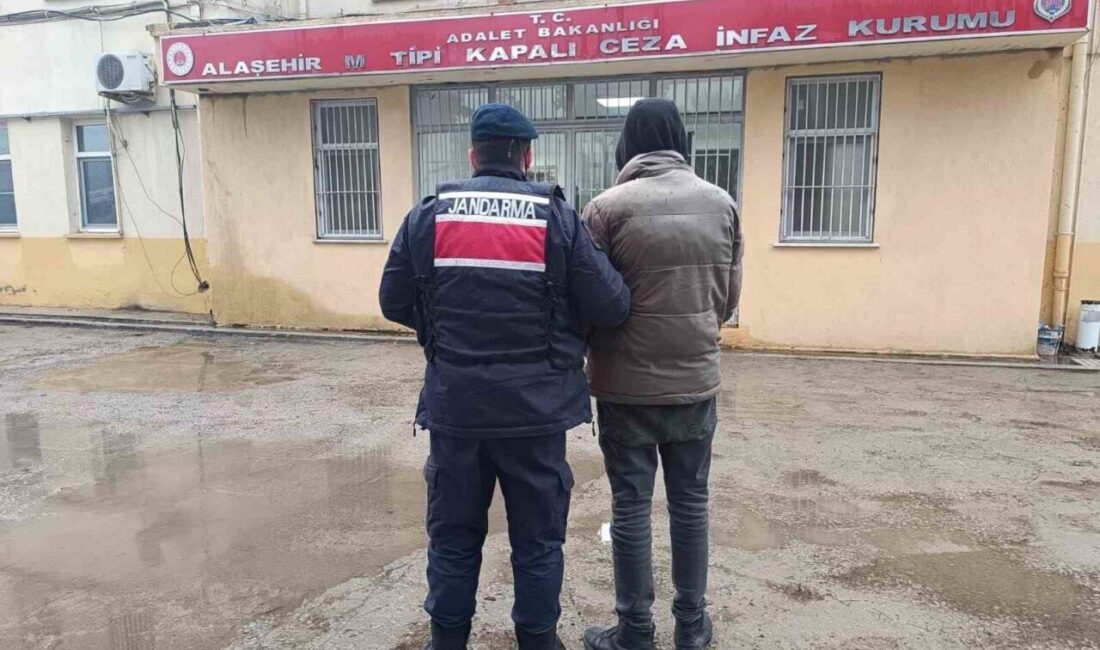 Manisa’nın Alaşehir ilçesinde, jandarma ekipleri tarafından düzenlenen operasyonda bin 453