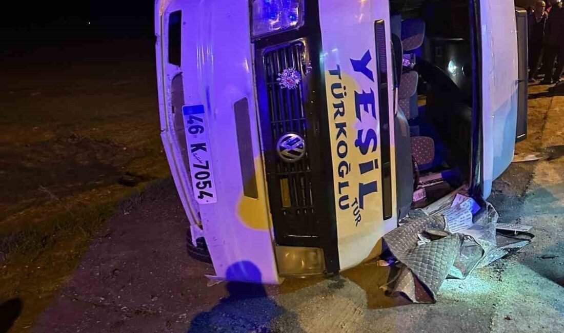 Kahramanmaraş’ın Türkoğlu ilçesinde meydana gelen trafik kazasında 10 kişi yaralandı.