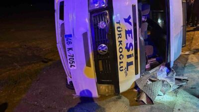 Kahramanmaraş’ın Türkoğlu ilçesinde meydana gelen trafik kazasında 10 kişi yaralandı.