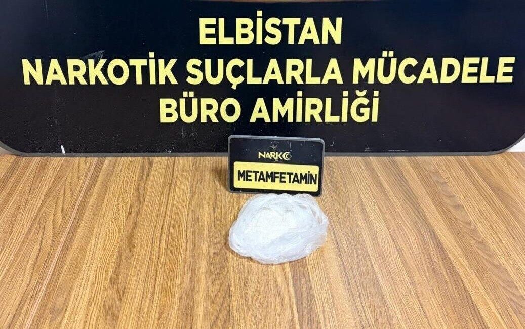 Kahramanmaraş’ta düzenlenen bir uyuşturucu operasyonunda 3 kişi tutuklandı. Kahramanmaraş İl