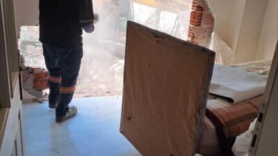 Karacabey ilçesinde devam etmekte olan bir inşaat çalışması sırasında bitişikte