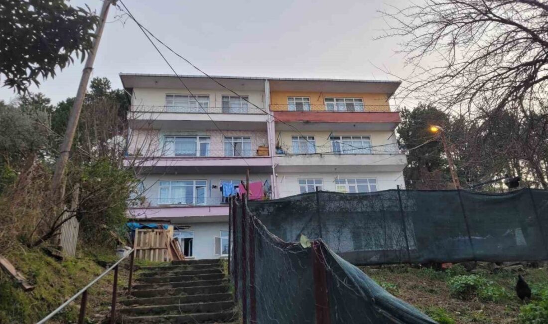 Kadının iki günden beri haber alınamadığı Kastamonu’nun İnebolu ilçesindeki evinde