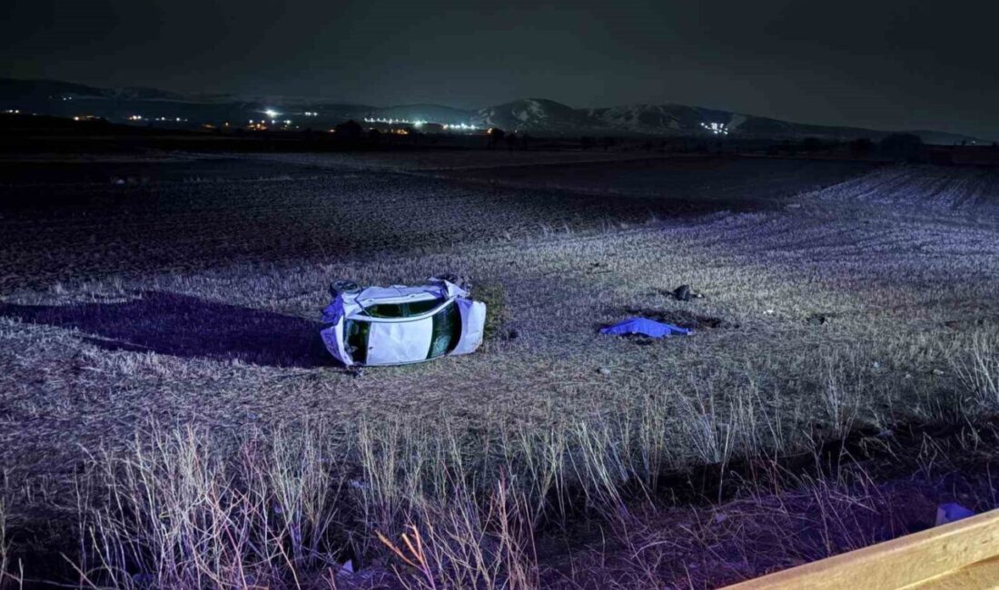 Kayseri-Malatya Karayolu’nda meydana gelen trafik kazasında, bir otomobilin kontrolden çıkarak