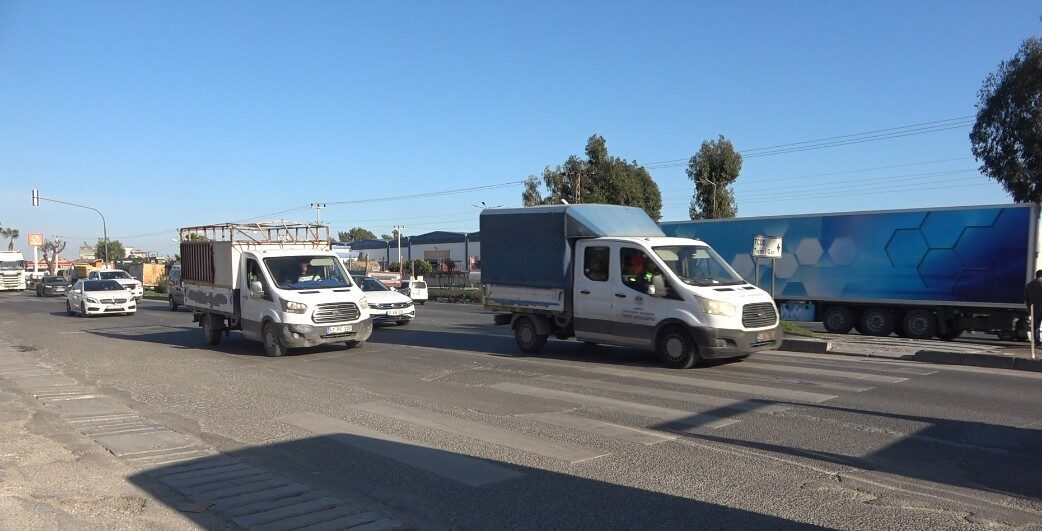 Mersin’de geçen hafta 3 kişinin hayatını kaybettiği kavşak yakınında bugün