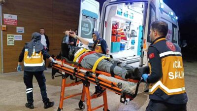 Bursa’nın İnegöl ilçesinde bir otomobil, kontrolünü kaybederek yaya geçidinden geçmeye