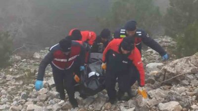 Kuşadası ilçesinde yaşanan acı olayda, bir kişi uçurumdan düşerek hayatını