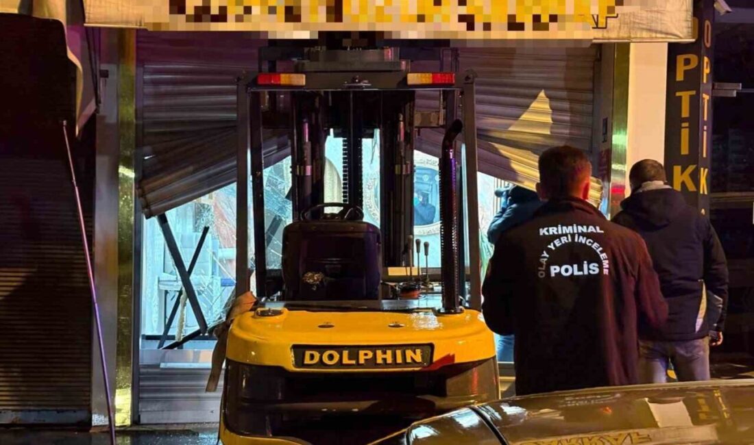 Melikgazi ilçesinde maskeli bir hırsız, çalıntı olduğu düşünülen bir forkliftle