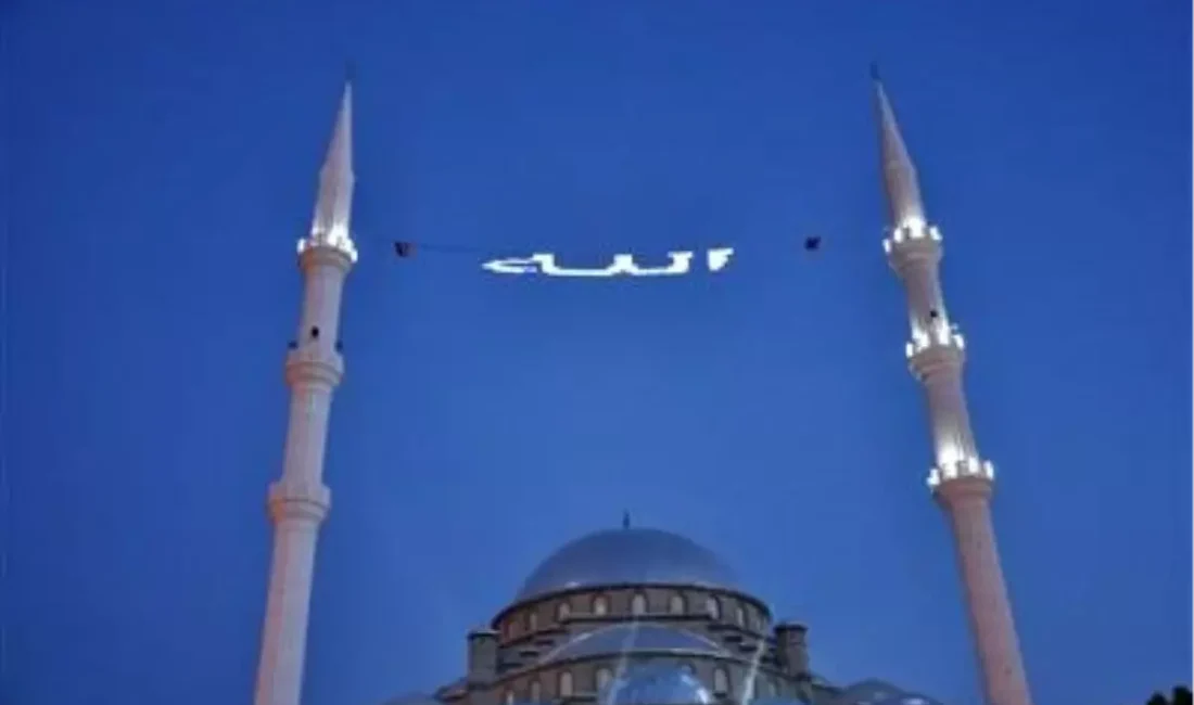 Yozgat’ın Yerköy ilçesinde 2012 yılında Ramazan aylarında kullanılan dijital mahya