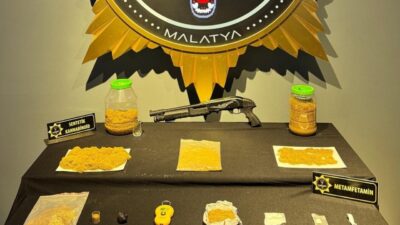 Malatya’da gerçekleştirilen bir operasyonda bin 579 gram sentetik kannabinoid maddesi