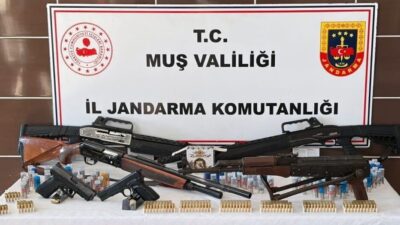 Muş İl Jandarma Komutanlığı ekipleri, Malazgirt ilçesinde yürüttükleri arama faaliyetleri