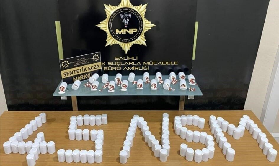 Manisa’da polis ekipleri tarafından gerçekleştirilen operasyonda 14 bin 866 adet