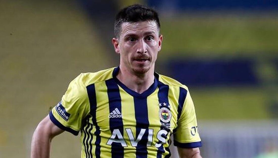 Fenerbahçe SK orta sahası Mert Hakan Yandaş, hakkında ortaya atılan