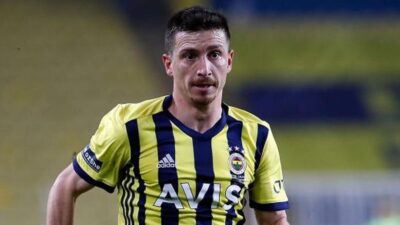 Fenerbahçe SK orta sahası Mert Hakan Yandaş, hakkında ortaya atılan
