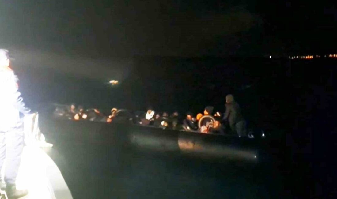 Sahil Güvenlik ekipleri, Muğla’nın Milas ilçesi açıklarında hareket halindeki bir