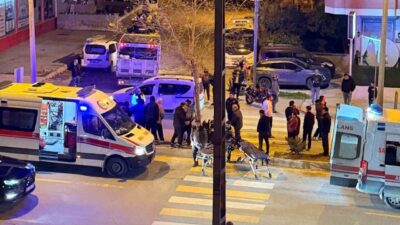 Mersin’in Tarsus ilçesinde meydana gelen trafik kazasında 2 kişi yaralandı.