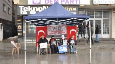 Muş ilinde, çocuklarının terör örgütü PKK tarafından dağa götürüldüğünü iddia