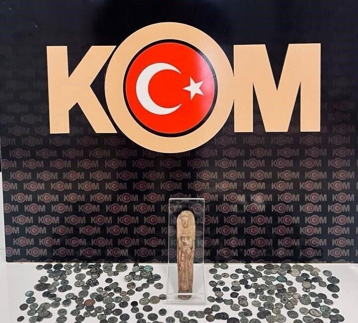 Muş ilindeki Emniyet Müdürlüğü ekipleri tarafından düzenlenen iki ayrı operasyonda,