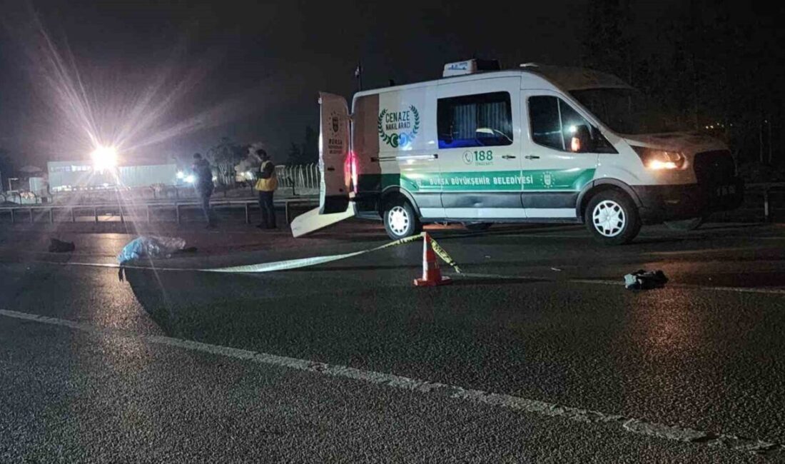 Mustafakemalpaşa ilçesinde akşam saatlerinde meydana gelen bir trafik kazasında bir