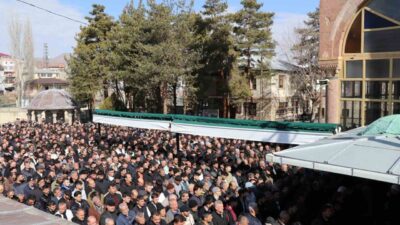 Oltu ilçesinde meydana gelen motosiklet kazasında 1 kişi hayatını kaybetti,