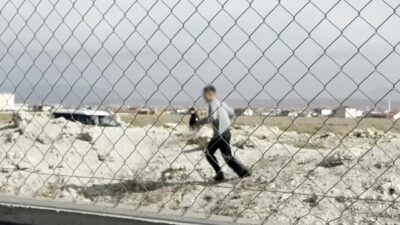Aksaray’da, plakasız bir şekilde seyir halindeyken polisin ‘dur’ ihtarına uymayan