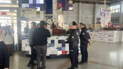 Bursa’dan Eskişehir’e gitmeyi planlayan bir yolcu, şoförün otobüs içerisinde sigara