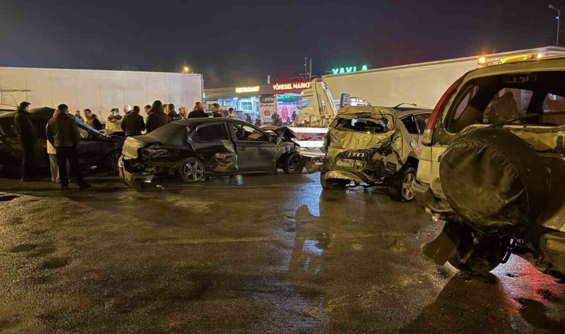 Sakarya geçişindeki Anadolu Otoyolu’nda meydana gelen zincirleme trafik kazasında 16