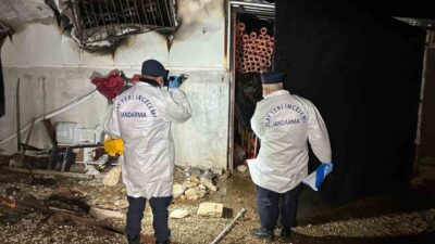 Uşak’ın Sivaslı ilçesine bağlı Yenierice köyü Bahçesaray mevkiindeki prefabrik evde