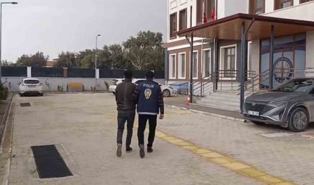 Hatay’ın Samandağ ilçesinde, kesinleşmiş hapis cezası bulunan kişilere yönelik operasyonda