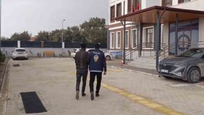 Hatay’ın Samandağ ilçesinde, kesinleşmiş hapis cezası bulunan kişilere yönelik operasyonda