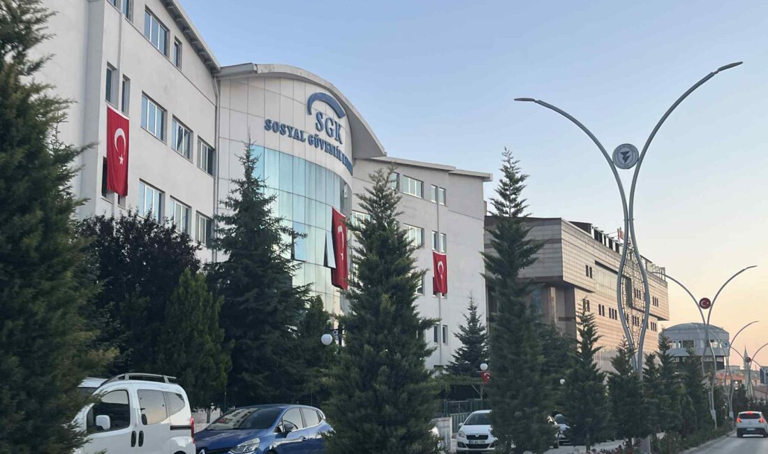 Yurt dışında çalışmış vatandaşları yakından ilgilendiren yurt dışı hizmet borçlanmasıyla