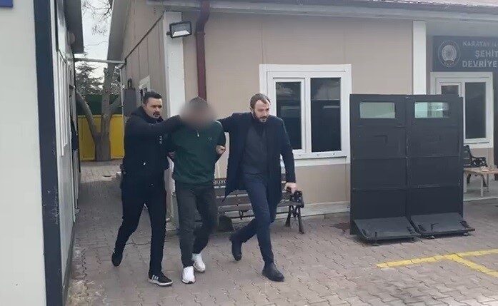 Konya’nın Karatay ilçesinde, sosyal medyada başlayan yazılı atışmaların ardından çıkan