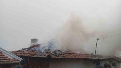 Umurlar Kırsal Mahallesi’ne bağlı Sındırgı ilçesinde yan yana bulunan iki