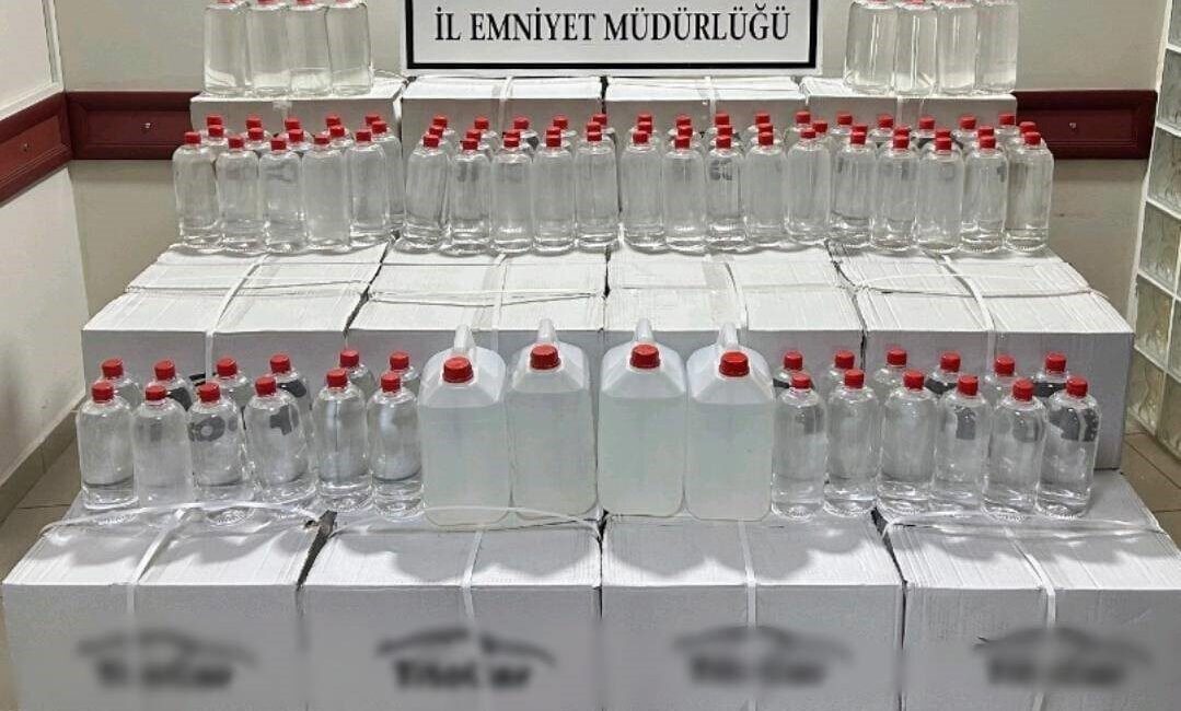 Sinop’ta polis ekipleri tarafından düzenlenen operasyonda 1080 litre etil alkol