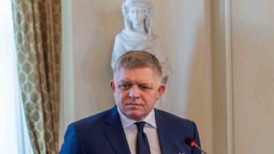 Slovakya’nın Başbakanı Robert Fico, Ukrayna Devlet Başkanı Vladimir Zelenskiy’e, Slovakya’ya