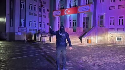 Sorgun İlçe Emniyet Müdürlüğü ekipleri, NARVAS NARKOALAN Projesi kapsamında okul