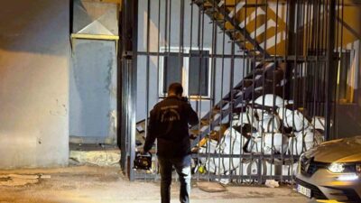 Kocasinan ilçesinde yaşanan olayda, bir kişi iddiaya göre tabancayla uğraşırken