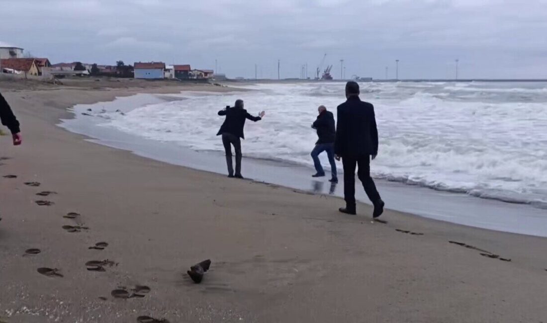 Sakarya’nın Karasu ilçesinde yaşanan trajik bir olayda, 9 yaşındaki kızını