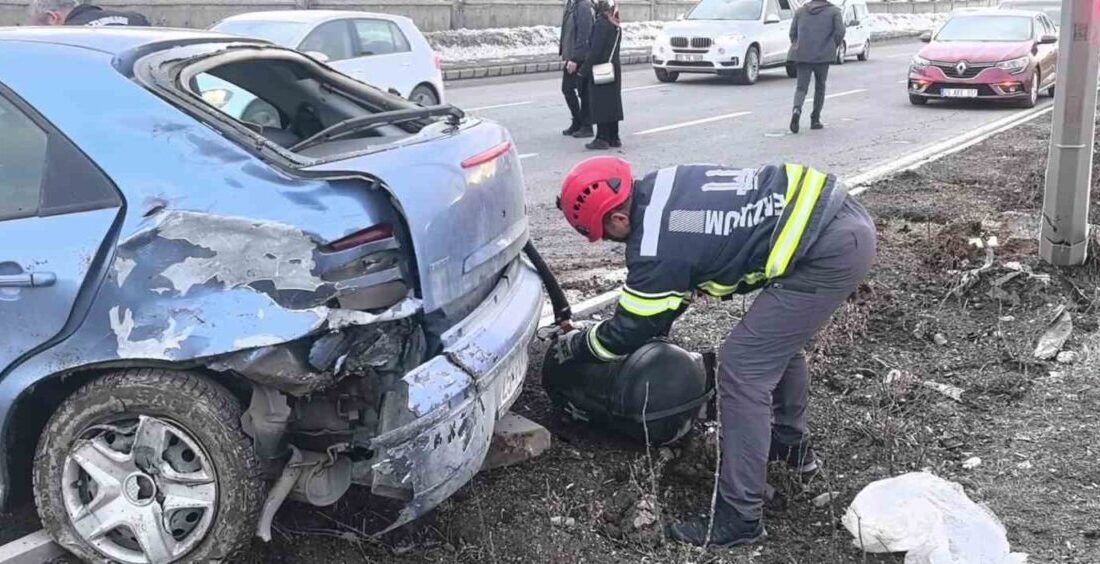 Erzurum’da, Çat Yolu Atlama Kuleleri’nin önünde meydana gelen trafik kazasında