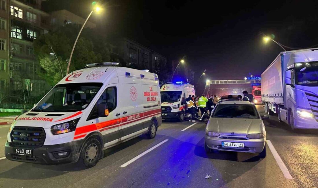 Uşak’ta meydana gelen zincirleme kazada 4 araç birbirine girdi ve