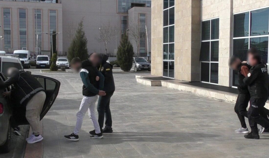 Uşak’ta gerçekleştirilen üç ayrı uyuşturucu operasyonunda gözaltına alınan 6 şüpheliden