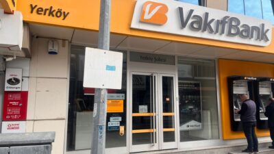 VakıfBank, emekli maaşını bankadan alan vatandaşlara yönelik yeni bir kredi