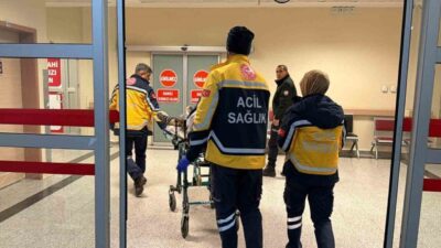 Adıyaman’da, bir genç, vücuduna çamaşır suyu enjekte ederek hastaneye kaldırıldı.